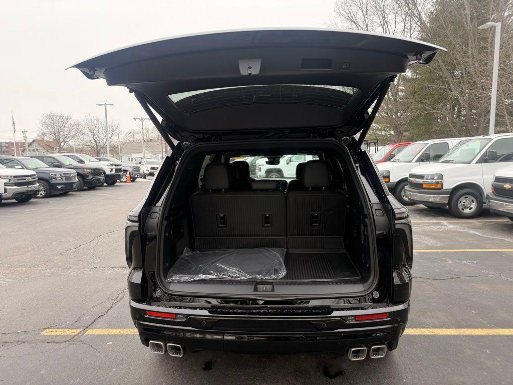 new 2026 Chevrolet Traverse car, priced at $59,315
