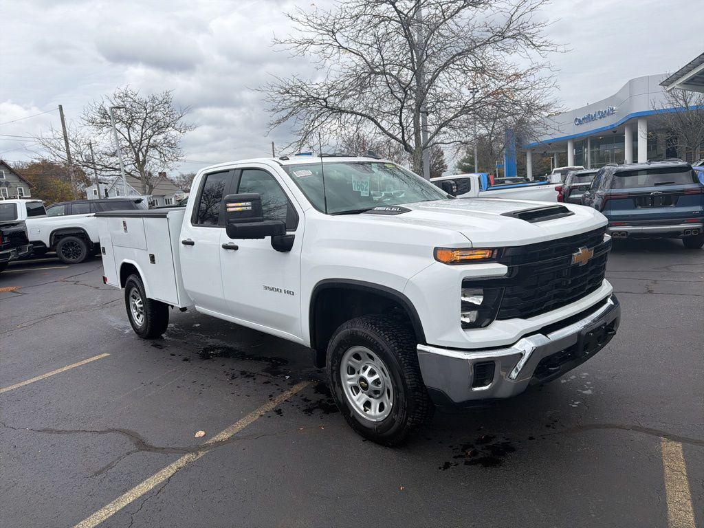 new 2025 Chevrolet Silverado 3500 car, priced at $50,783