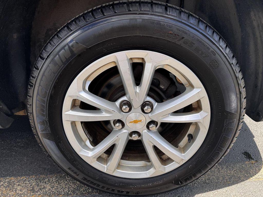 used 2017 Chevrolet Equinox car, priced at $14,154
