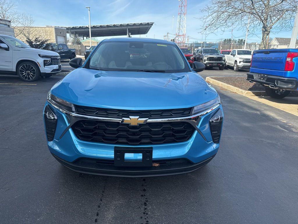 new 2026 Chevrolet Trax car, priced at $23,340