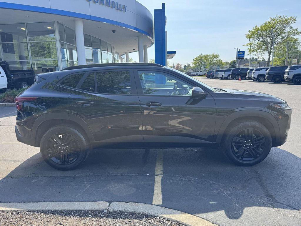 used 2024 Chevrolet Trax car, priced at $18,694
