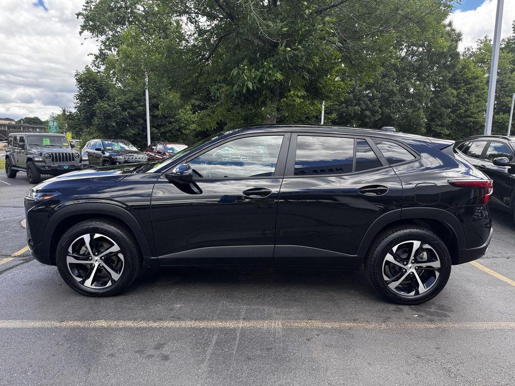 used 2024 Chevrolet Trax car, priced at $23,194