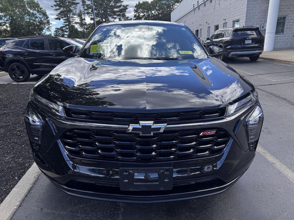 used 2024 Chevrolet Trax car, priced at $23,194