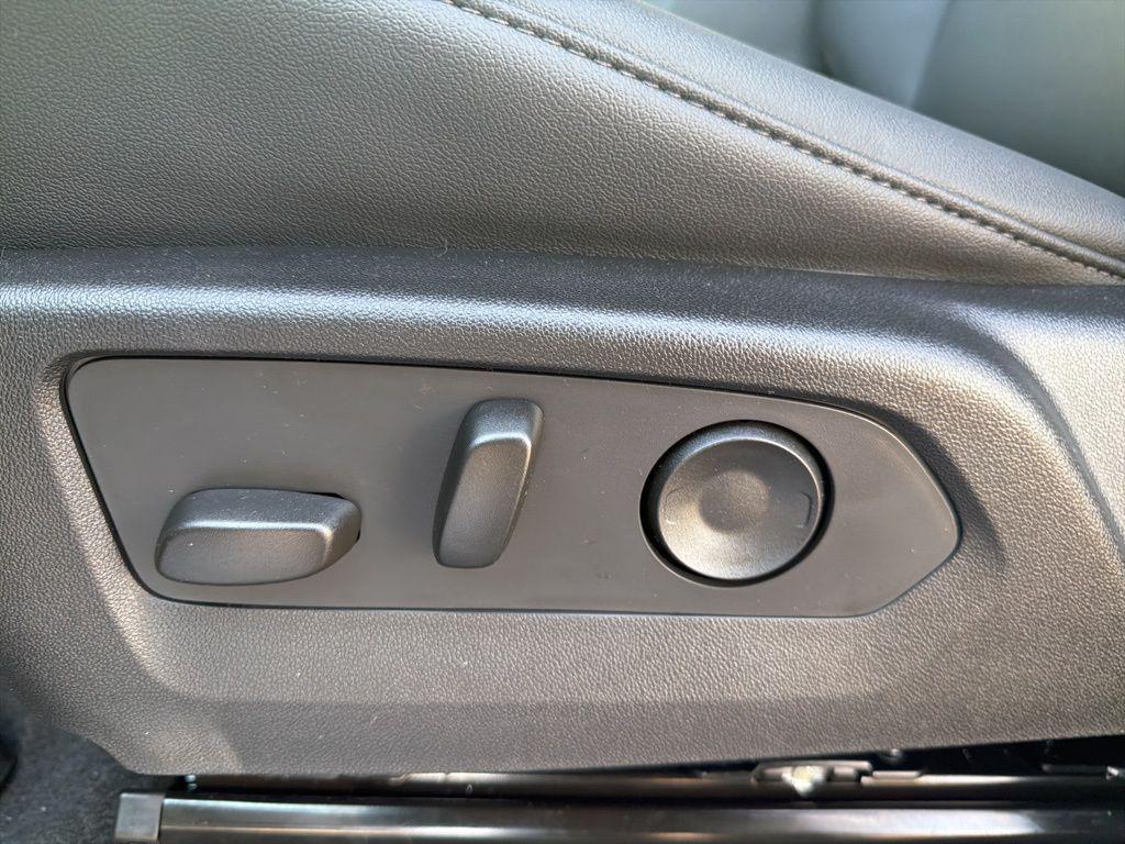 new 2026 Chevrolet Colorado car, priced at $42,995