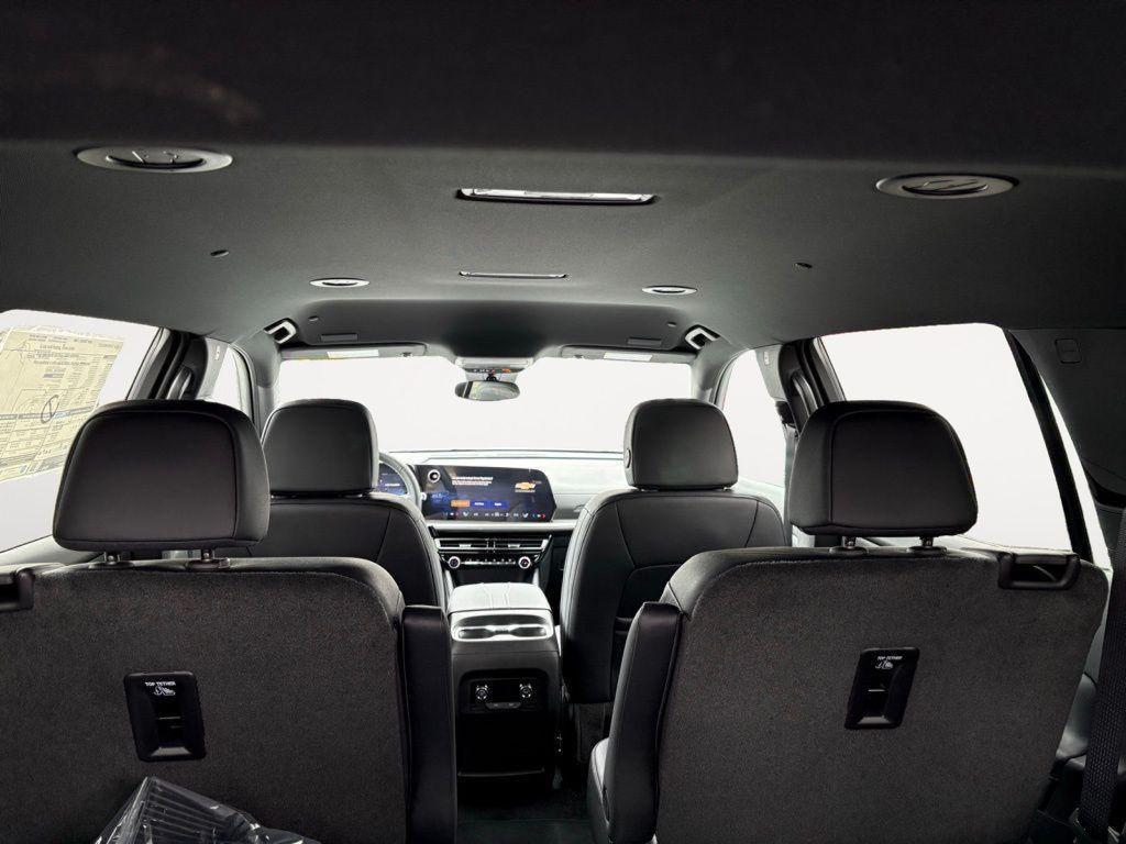 new 2026 Chevrolet Traverse car, priced at $43,585