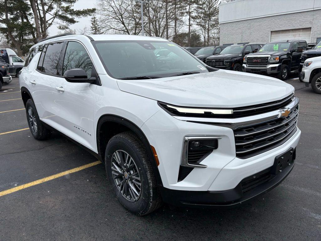 new 2026 Chevrolet Traverse car, priced at $43,585