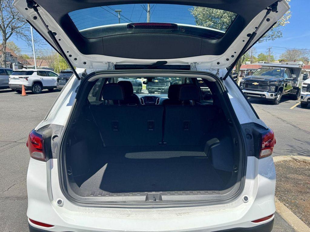 used 2023 Chevrolet Equinox car, priced at $22,998