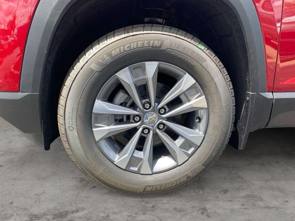 new 2026 Chevrolet Equinox car, priced at $34,689