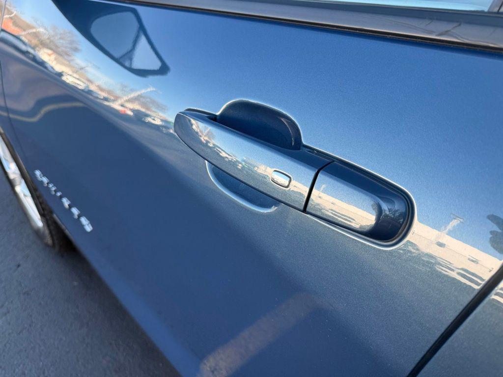 used 2024 Chevrolet Equinox car, priced at $23,498