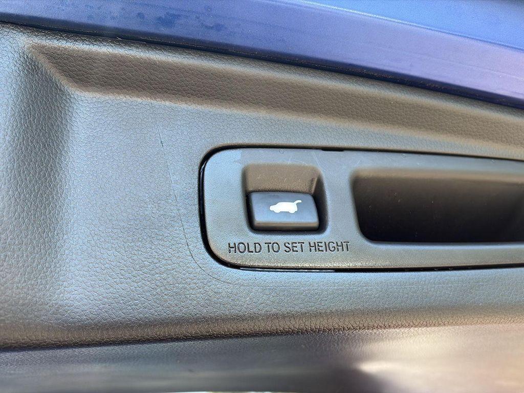 used 2025 Honda CR-V Hybrid car, priced at $35,694