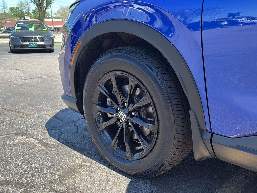 used 2025 Honda CR-V Hybrid car, priced at $35,694