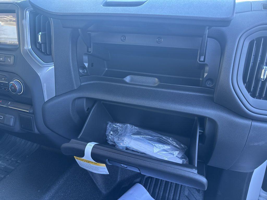 new 2025 Chevrolet Silverado 1500 car, priced at $40,280