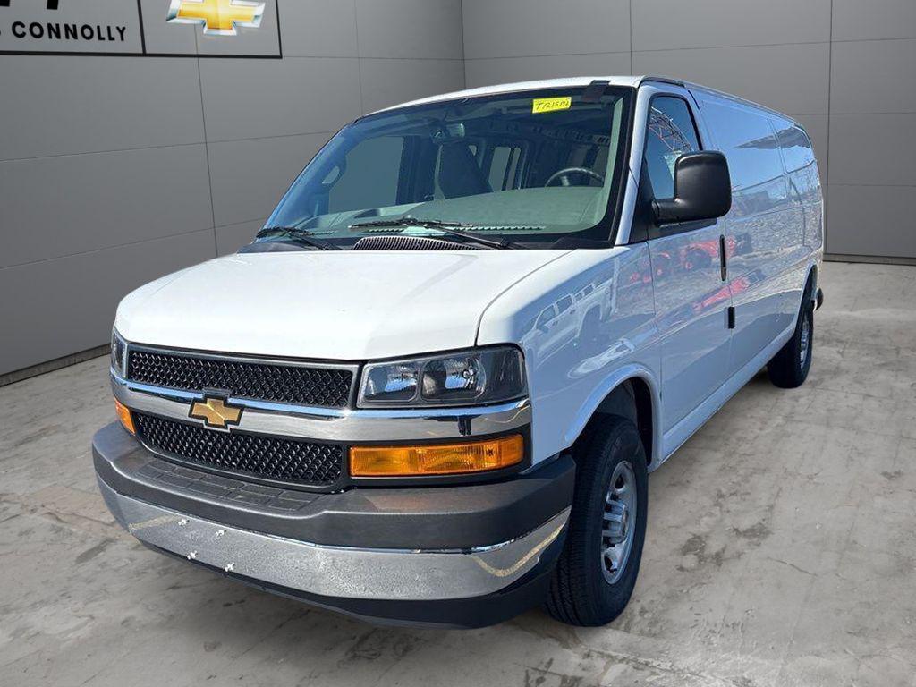 new 2026 Chevrolet Express 3500 car, priced at $49,418