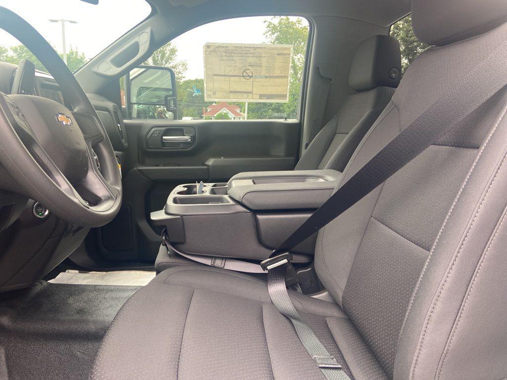 new 2024 Chevrolet Silverado 2500 car, priced at $46,995