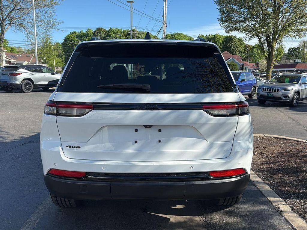 used 2023 Jeep Grand Cherokee car, priced at $30,694