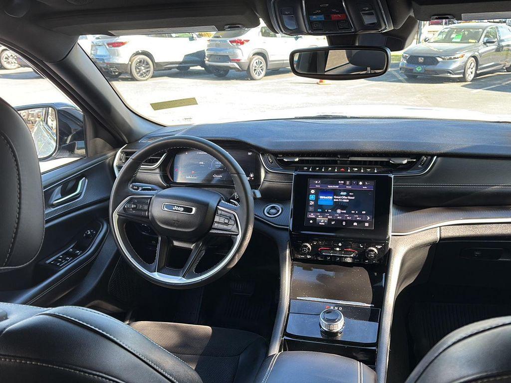 used 2023 Jeep Grand Cherokee car, priced at $30,694