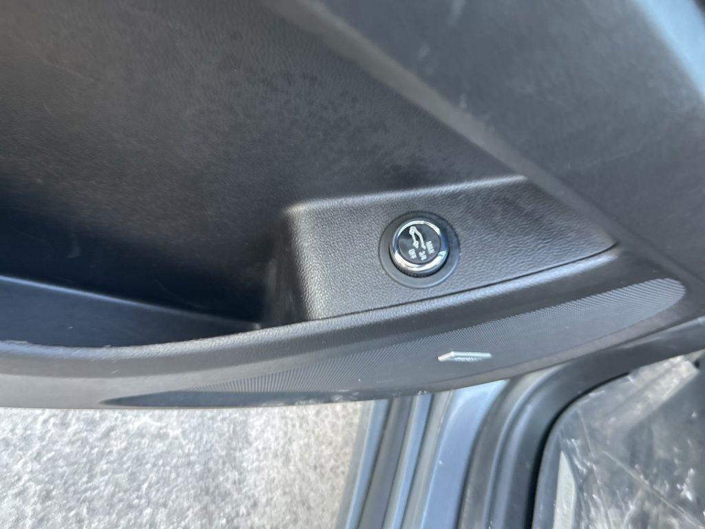 used 2019 Chevrolet Traverse car, priced at $19,995