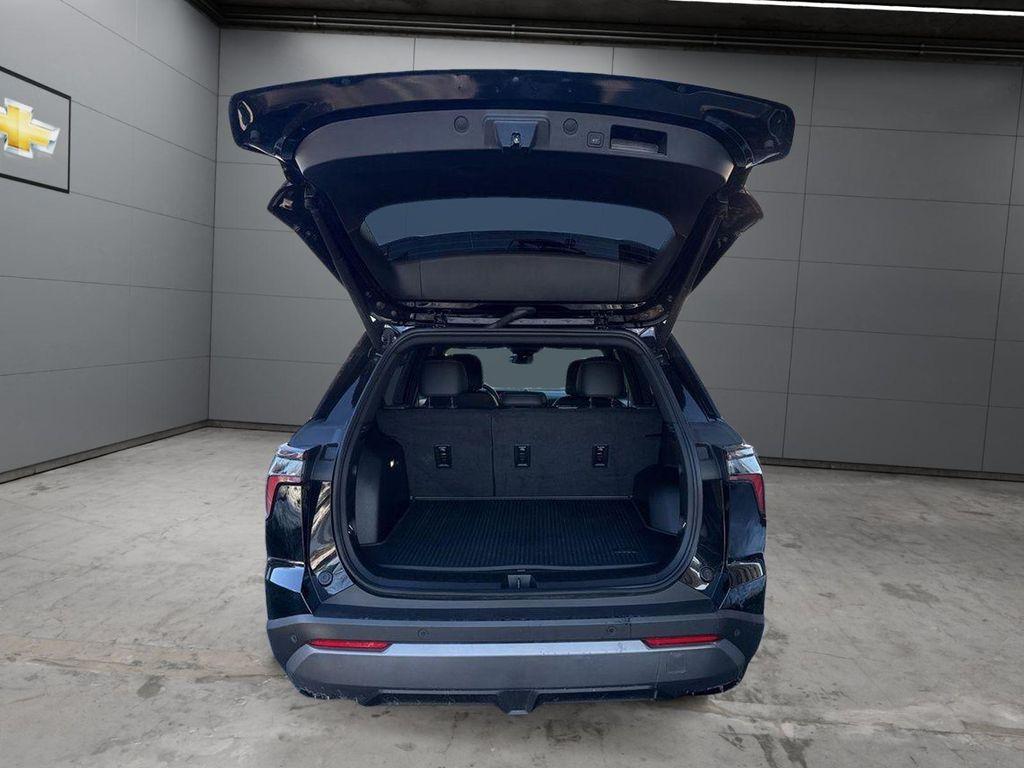 used 2026 Chevrolet Equinox car, priced at $32,124