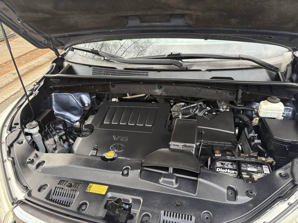 used 2014 Toyota Highlander car, priced at $9,990