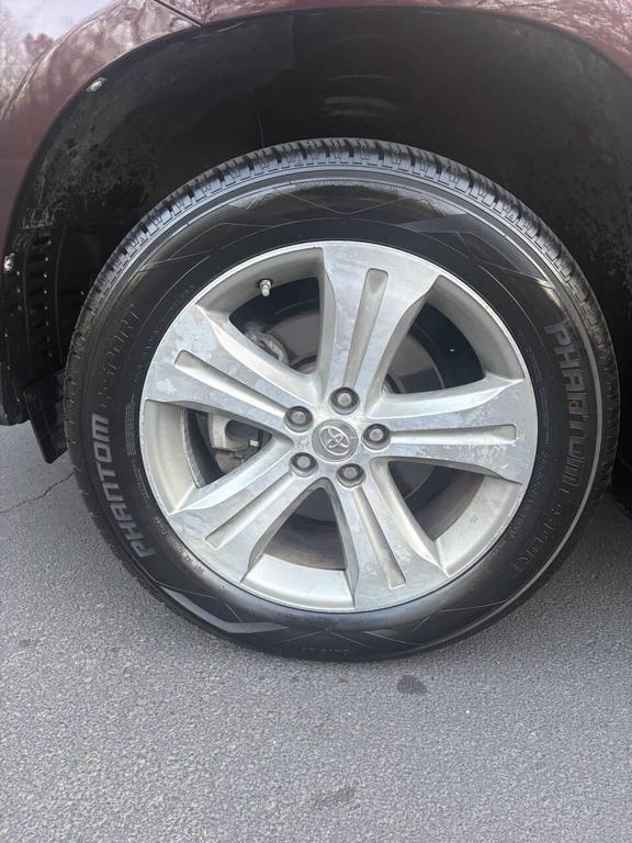 used 2012 Toyota Highlander car, priced at $11,990