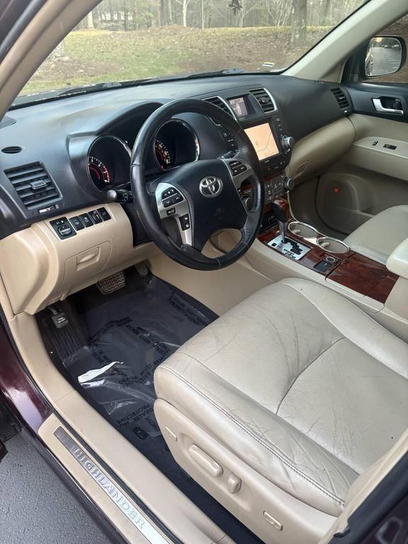 used 2012 Toyota Highlander car, priced at $11,990