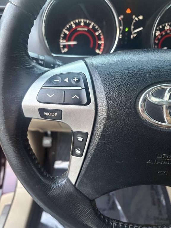 used 2012 Toyota Highlander car, priced at $11,990