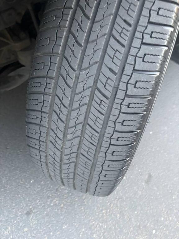 used 2012 Toyota Highlander car, priced at $11,990