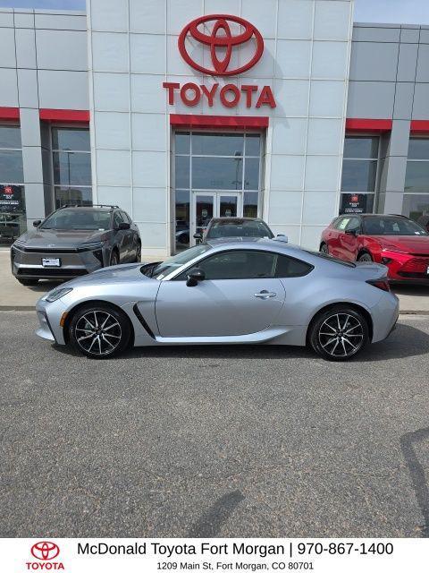 used 2024 Toyota GR86 car, priced at $28,701
