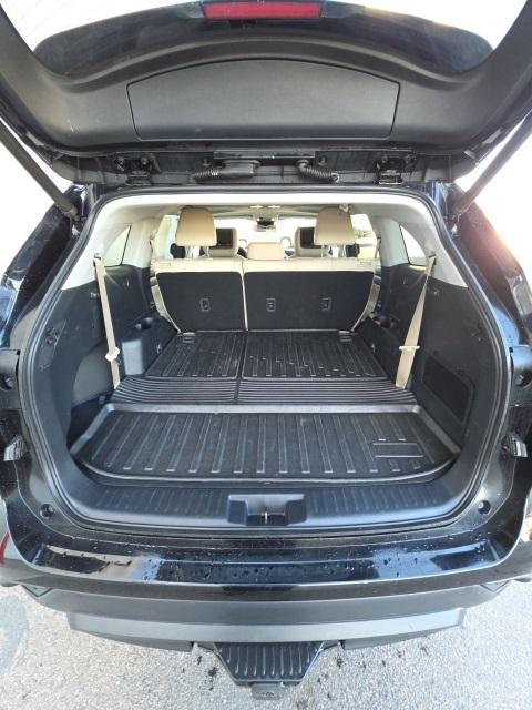 used 2020 Toyota Highlander car, priced at $24,201