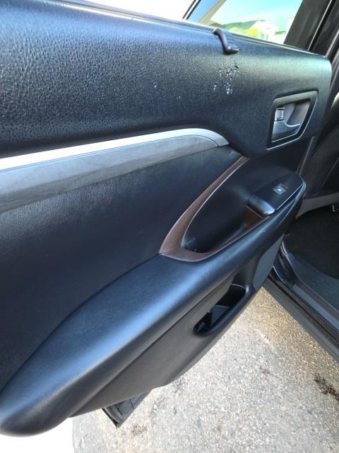 used 2019 Toyota Highlander car, priced at $23,190