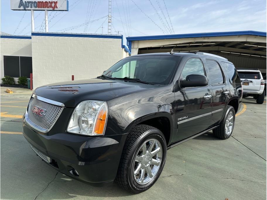 used 2013 GMC Yukon car, priced at $18,750