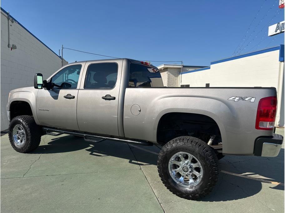 used 2013 GMC Sierra 2500 car, priced at $31,500