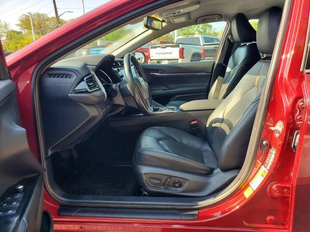 used 2020 Toyota Camry Hybrid car, priced at $25,203