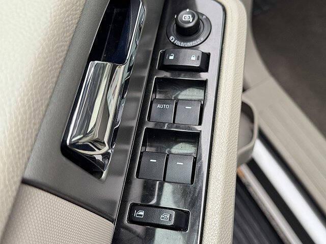 used 2013 Ford Expedition car, priced at $12,950