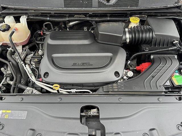 used 2020 Chrysler Pacifica car, priced at $18,450