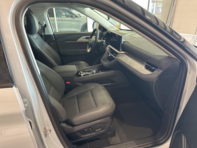 new 2025 Ford Explorer car, priced at $46,922