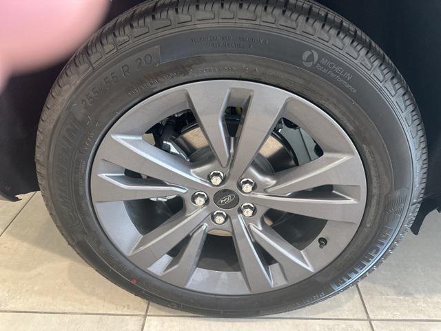 new 2025 Ford Explorer car, priced at $46,922