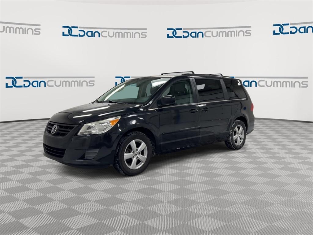 used 2011 Volkswagen Routan car, priced at $2,900