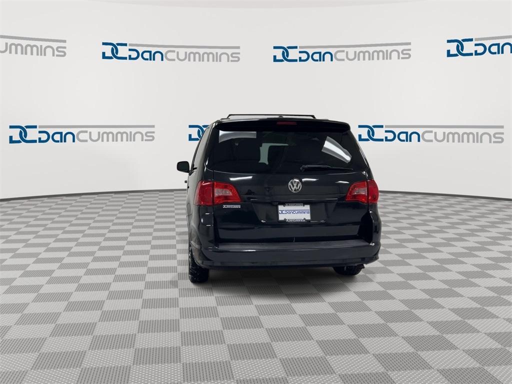 used 2011 Volkswagen Routan car, priced at $2,900