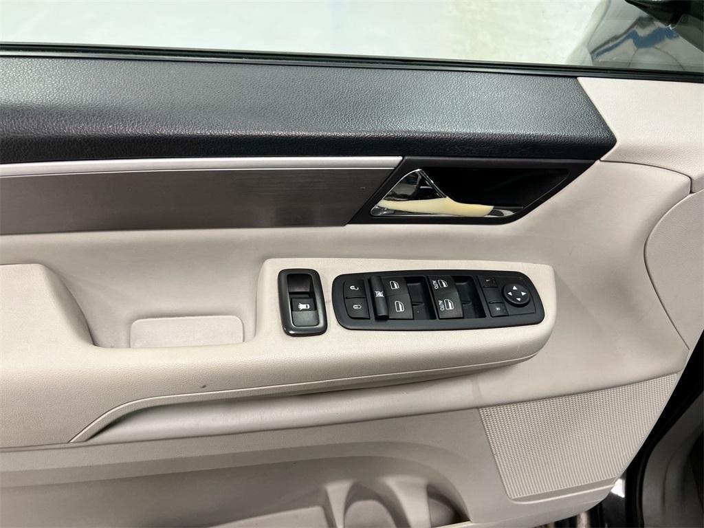 used 2011 Volkswagen Routan car, priced at $2,900