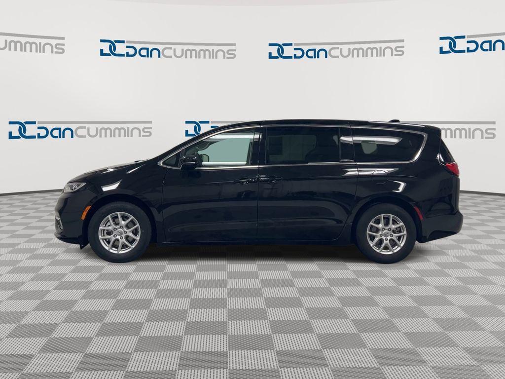 used 2024 Chrysler Pacifica car, priced at $25,787