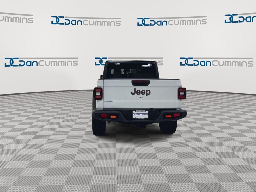 new 2026 Jeep Gladiator car, priced at $48,927