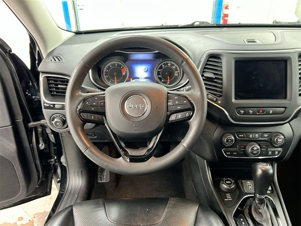 used 2023 Jeep Cherokee car, priced at $19,987