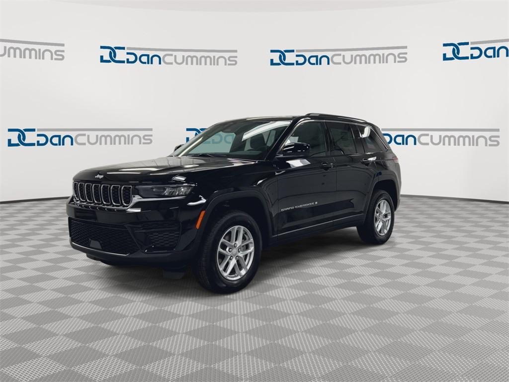 new 2025 Jeep Grand Cherokee car, priced at $33,728