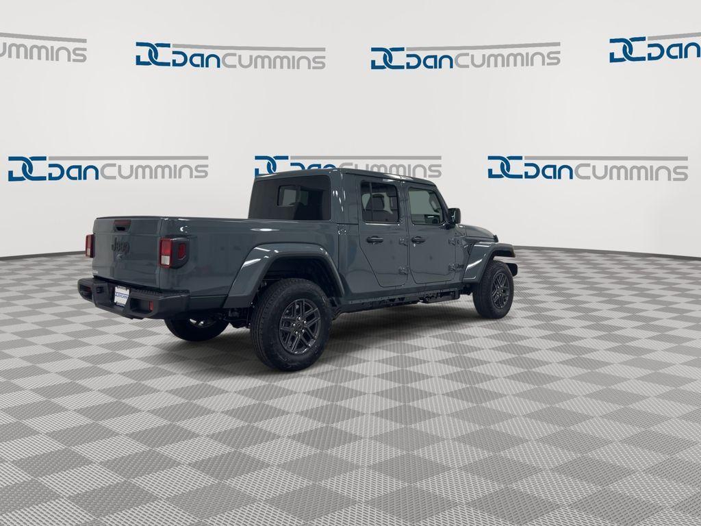 new 2026 Jeep Gladiator car, priced at $40,227