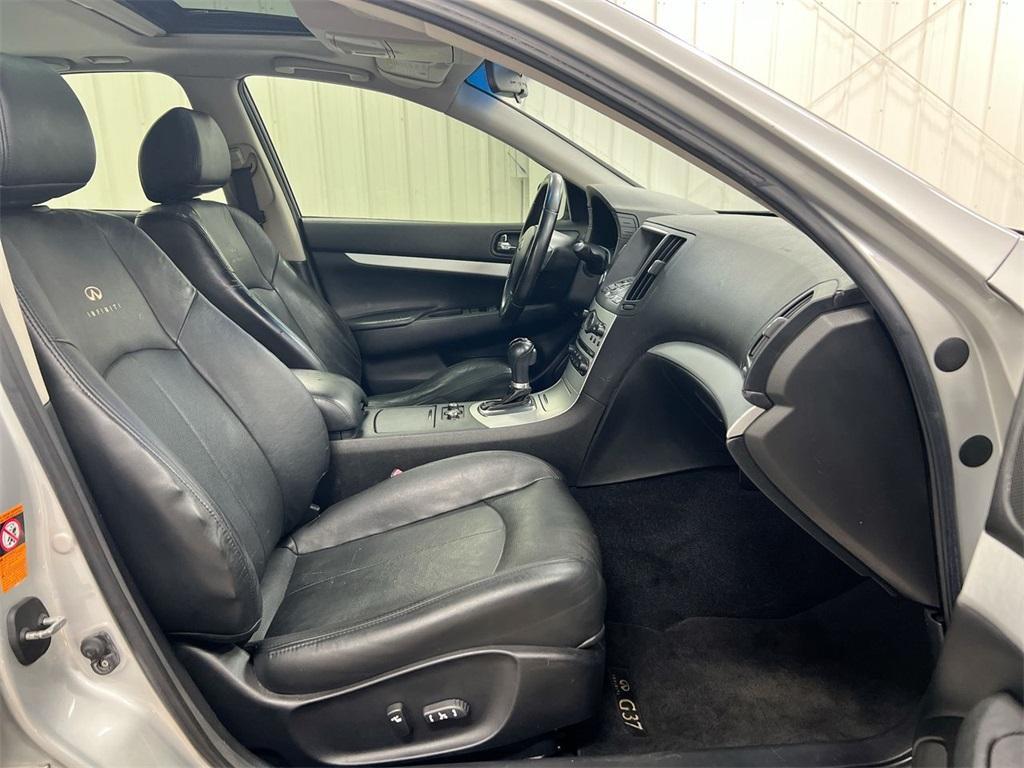 used 2009 INFINITI G37x car, priced at $6,500