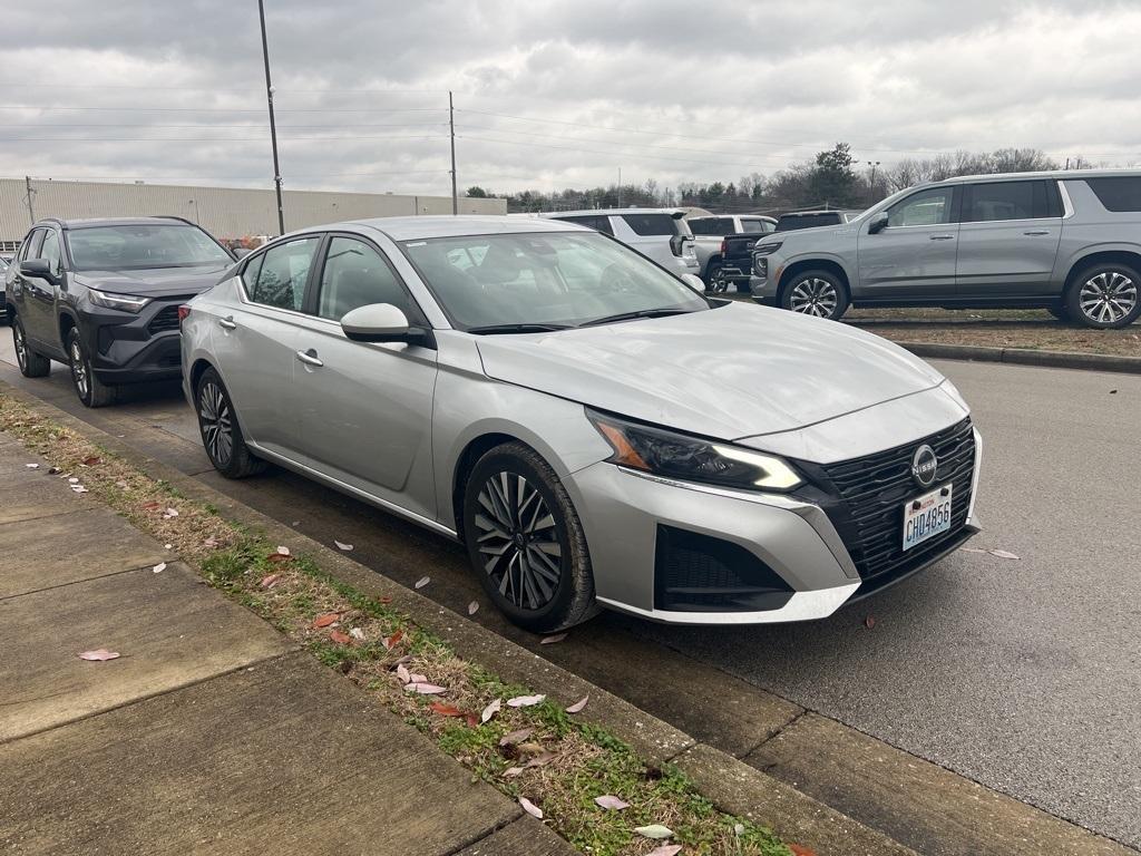 used 2023 Nissan Altima car