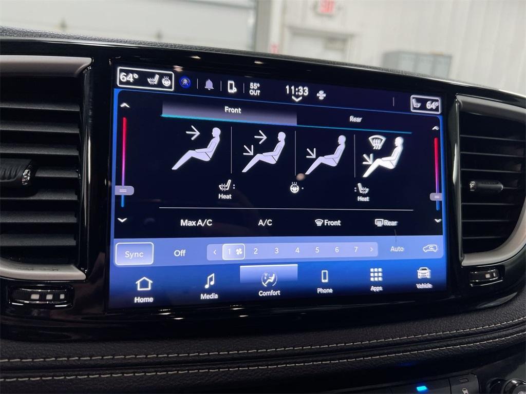 used 2024 Chrysler Pacifica car, priced at $28,987