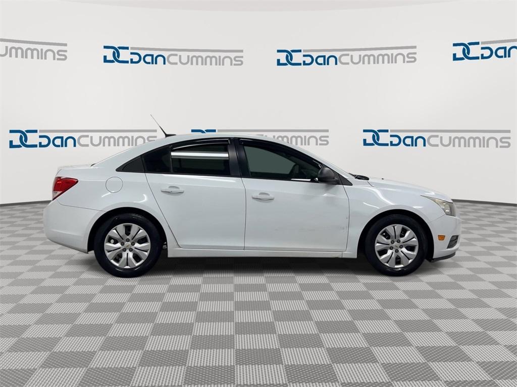 used 2013 Chevrolet Cruze car, priced at $2,600