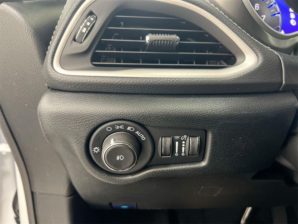 new 2026 Chrysler Pacifica car, priced at $40,098